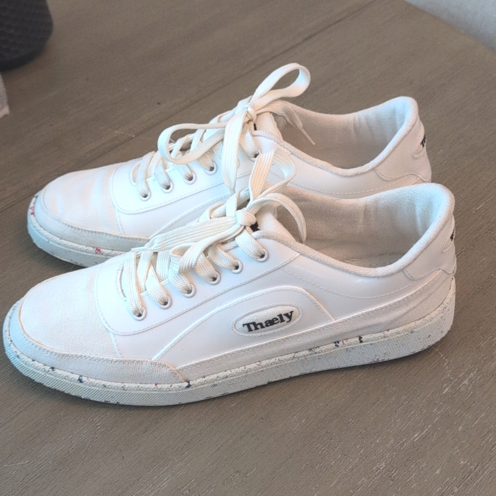 Thaely Cloud White Y2K Pro Sustainable Men’s Sneakers Size 10 Like New